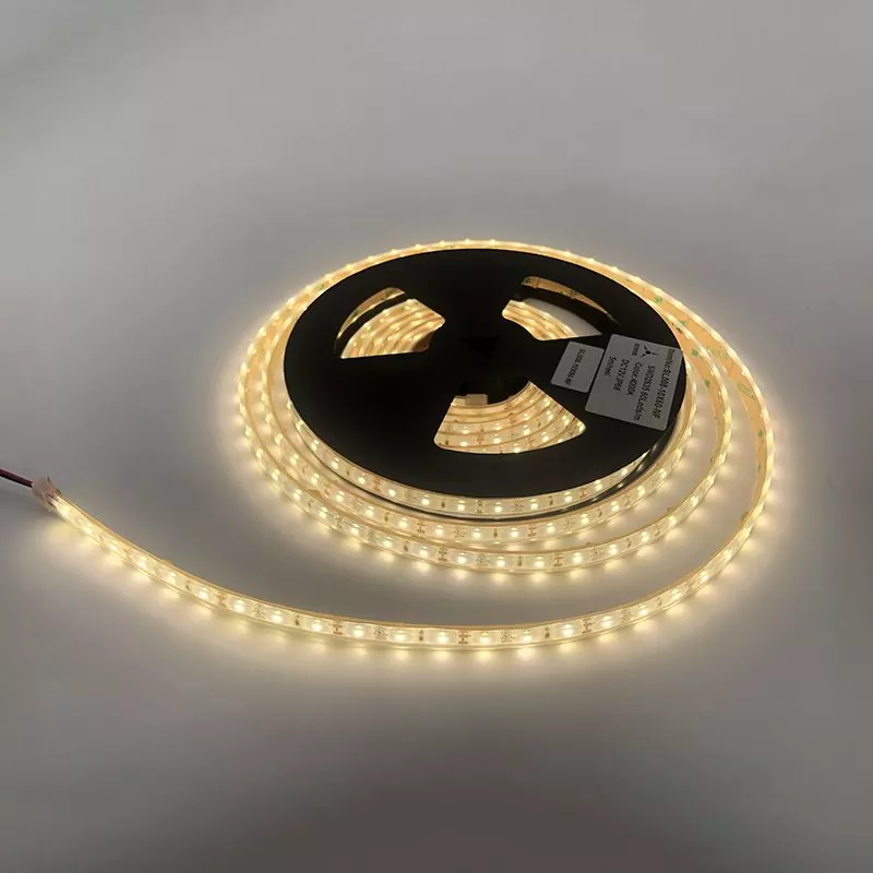 Lampa Stiallacha Solúbtha faoi stiúir Camper Car